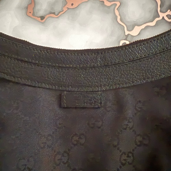 Gucci Black Crossbody Bag - Picture 3 of 15